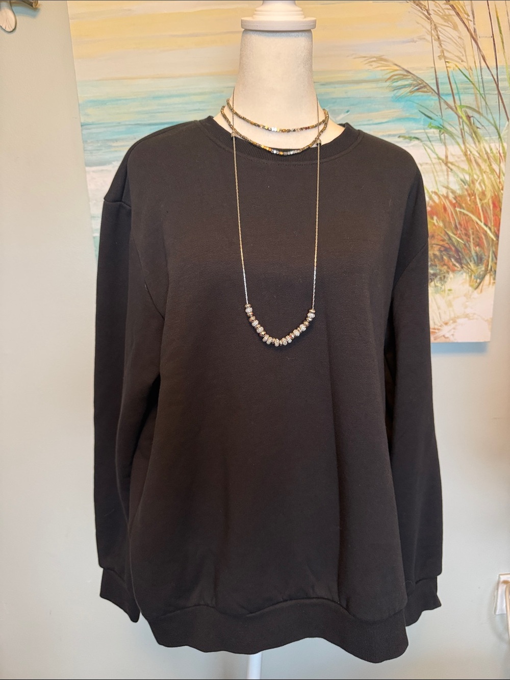 Women's Black Crewneck Sweatshirt - Relaxed Essential